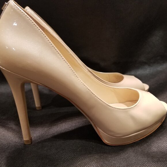 Ivanka Trump stiletto patent leather peep-toe platform pumps - 9.5M - pristine! - Picture 5 of 6
